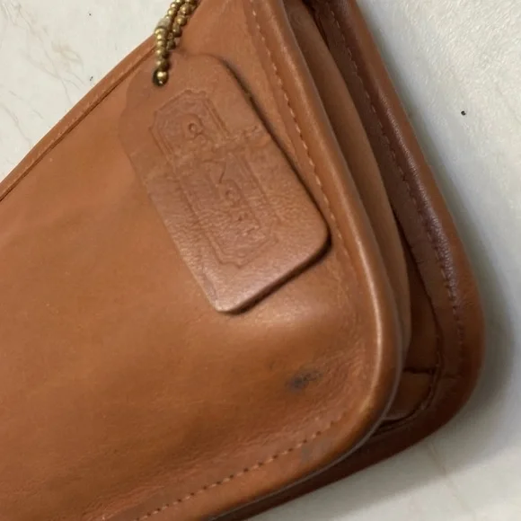 Coach vintage English tan leather chunky case clutch bag